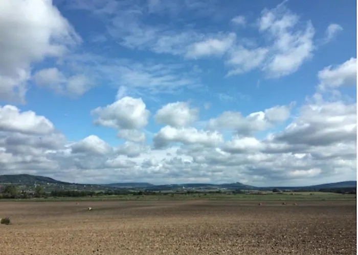 Ablak A Hegyre Vendeghaz בית הארחה