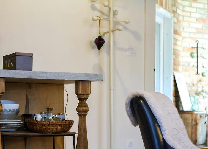 Gasthuis Ablak A Hegyre Vendeghaz 3*