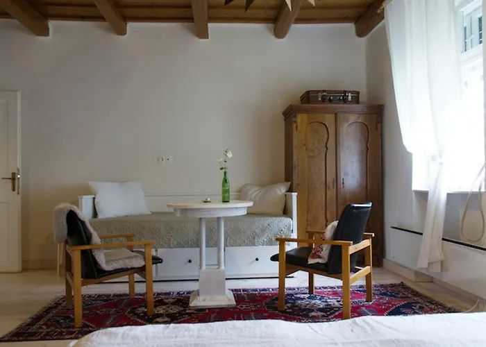 Gasthuis Ablak A Hegyre Vendeghaz 3*